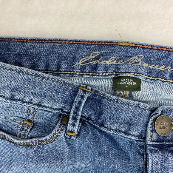 Eddie Bauer Womens Jeans Size 4 Relaxed Boyfriend Embroidered Patch Low Rise - Picture 3 of 5